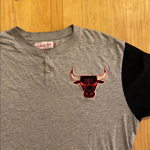 Mitchell and Ness Chicago bulls 3/4 length - Picture 1 of 6